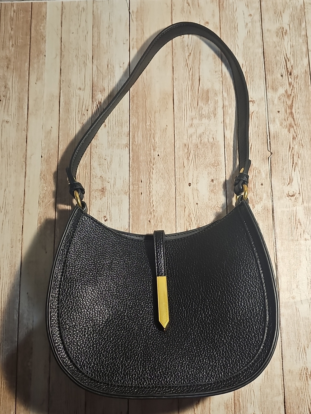 Classic Black Shoulder Bag with Gold Accent